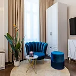 Old Town Luxury Apartment