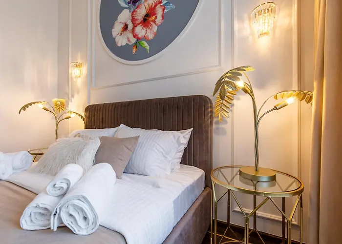 Old Town Luxury דירה *