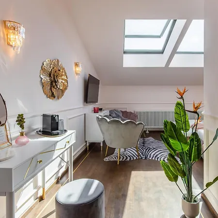 Apartment Old Town Luxury *