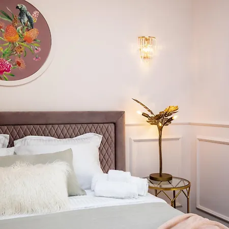 Old Town Luxury Апартаменты Бухарест